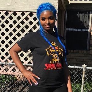 Meet your Posher, Royneshia